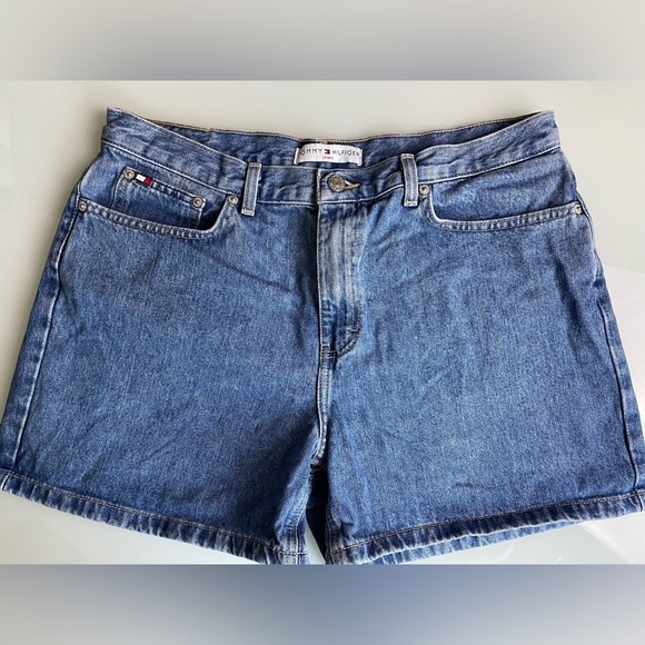 Tommy Hilfiger Jean Shorts Mom Style Size 14 - Picture 1 of 5
